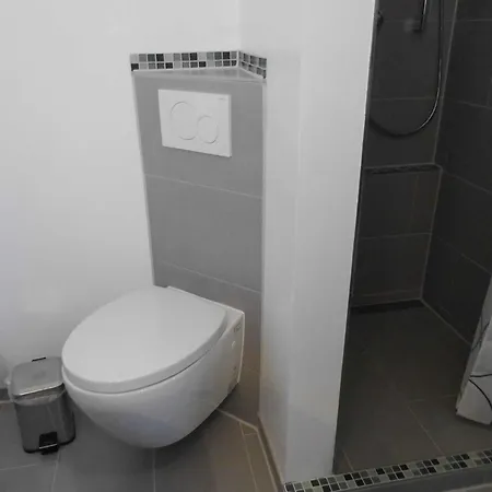 Susanne Hendus Apartment *